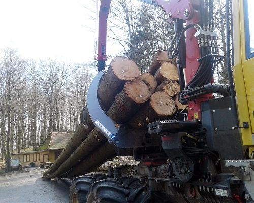 Die burger Klemmbank 1,1 m² KS kommt auf 750 kg Eigengewicht.
